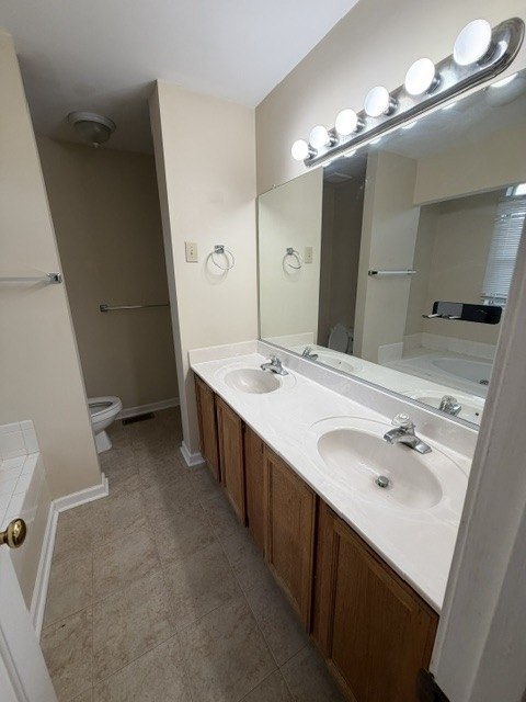 Gallery Photo 18